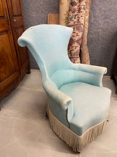 Fauteuil en velours bleu
Circa 1950