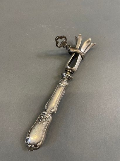 Pince à gigot en argent fourré