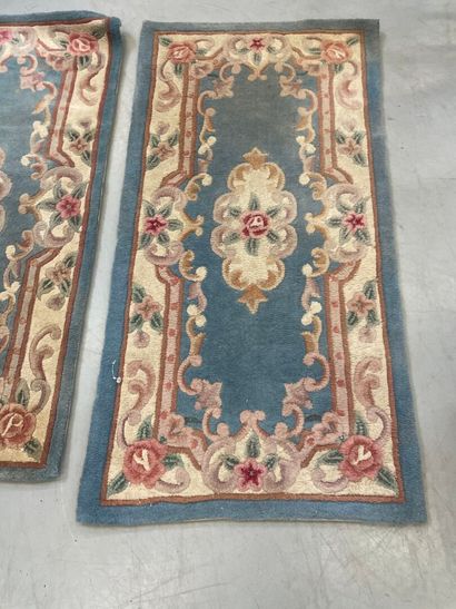 Paire de galeries chinoises en laine 
140...