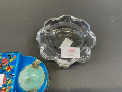 SAINT LOUIS Cendrier en cristal taillé, joint...