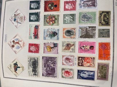 7 albums de timbres 
France, Europe et Monde...