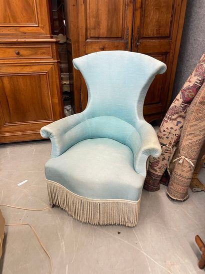 Fauteuil en velours bleu
Circa 1950