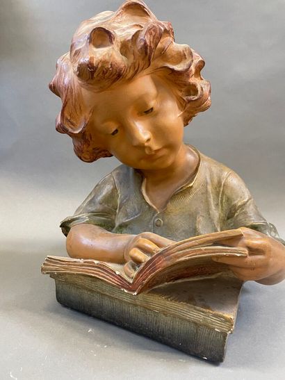 La liseuse buste en plâtre polychrome
H :...
