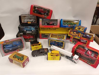 [MINIATURISME]
BURAGO, 
Lot de voitures et...