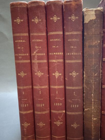 Lot de reliures modernes :
GUIZOT, Histoire...