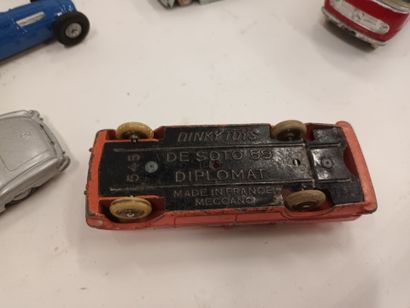 [MINIATURISME]
DINKY TOYS, 
Lot de voitures...
