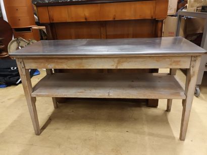 Console basse en bois cérusé et plateau en...