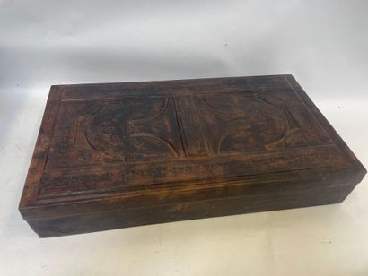 Coffret rectangulaire en cuir travail mauritanien...