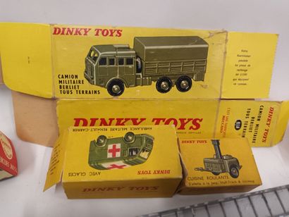[MINIATURISME]
DINKY TOYS, 
Lot de voitures...