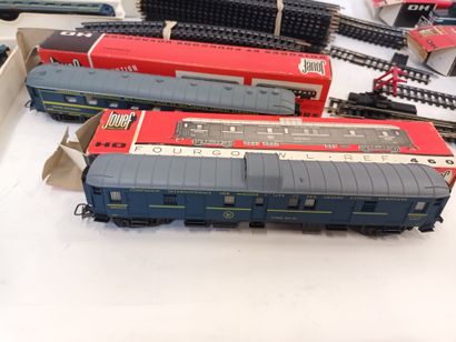 [MINIATURISME]
JOUEF,
Wagons, voitures et...