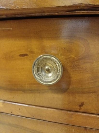 Commode Empire en bois de placage et bronze...
