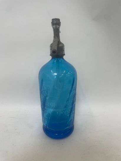 Syphon en verre bleu
Marqué Léon ROUSSET...