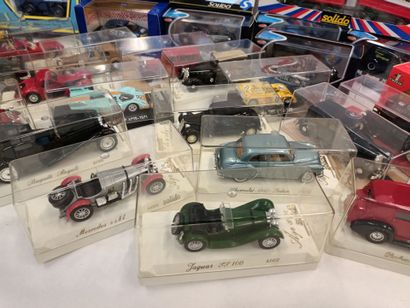 [MINIATURISME]
SOLIDO,
Fort-lot de voitures...