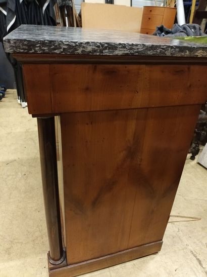 Commode de style Empire en bois de placage,...