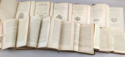 12 volumes in-8 ou in-12 du XVIIIe siècle...