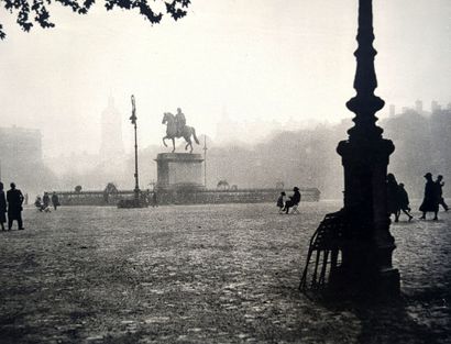 BLANC & DEMILLY. Les aspects de Lyon. 2 portfolios...