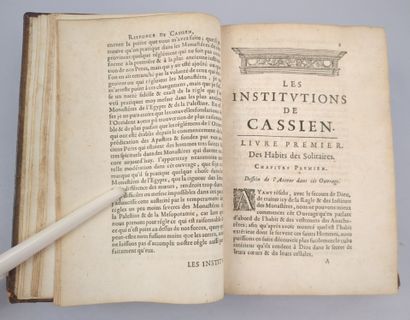 CASSIEN. Les Institutions. Traduites en français...