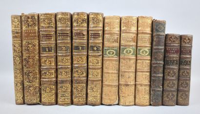 12 volumes in-8 ou in-12 du XVIIIe siècle...