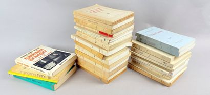 DURAS (Marguerite). 33 volumes in-12 ou in-8...