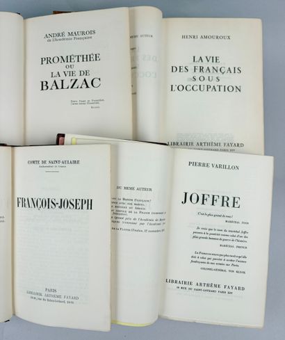 [Histoire] Réunion de 5 volumes in-12 ou...