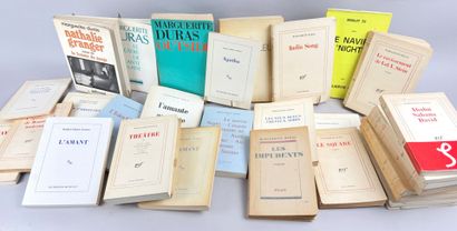 DURAS (Marguerite). 33 volumes in-12 ou in-8...