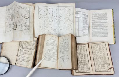 [Mathématiques] Réunion de 6 volumes in-12...