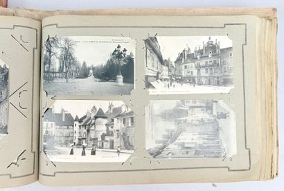 2 albums de cartes postales partiellement...