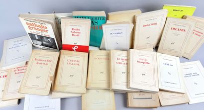 DURAS (Marguerite). 33 volumes in-12 ou in-8...