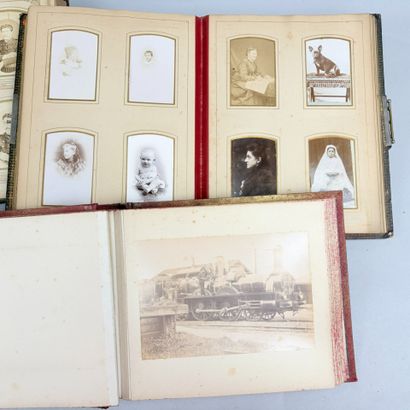 3 albums de photographies anciennes: portraits...
