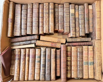 Un lot de 42 volumes in-12 ou in-8 reliés...