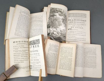 5 volumes in-12 ou in-8 du XVIIIe siècle...