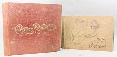 2 albums de cartes postales partiellement...