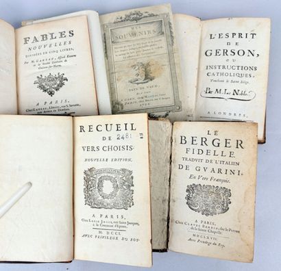 Réunion de 5 volumes in-12 reliés du XVIIe...