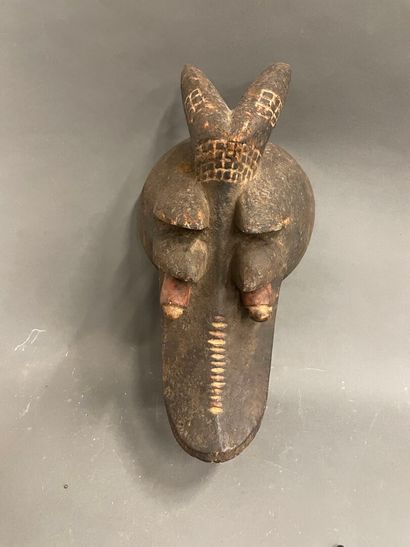 Afrique, masque zoomorphe « suaga », en bois...