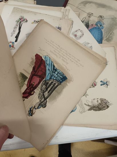Important lot de gravures de mode fin XIXe,...