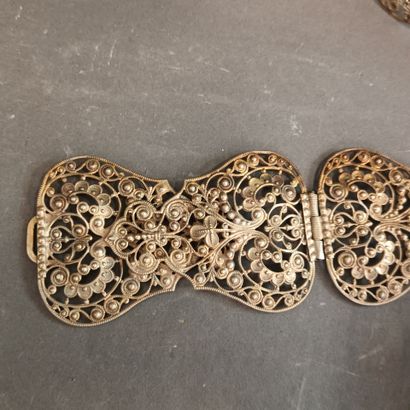 Ceinture de mariage en métal doré ajouré,
L...