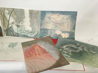 Porte folio comprenant des reproductions