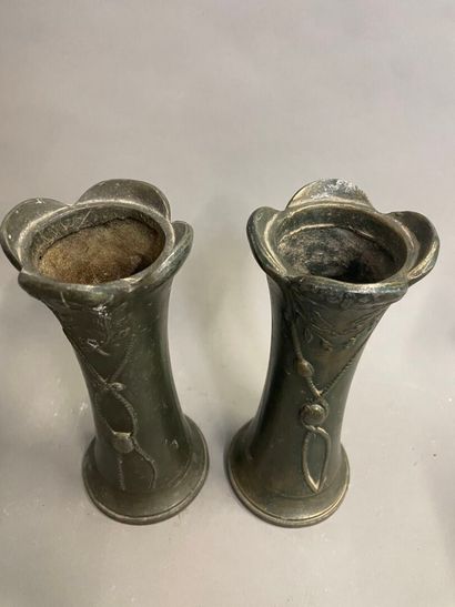 Paire de vase douille d'obus transformées)
Trtavail...