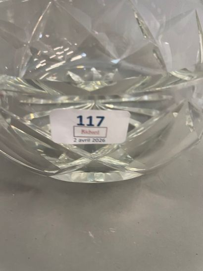SAINT LOUIS
Saladier ou grande coupe en cristal...
