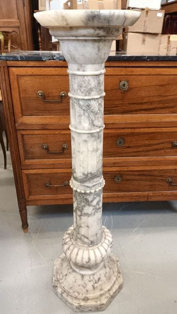 Colonne en albâtre fin XIXème 
H : 110 c...