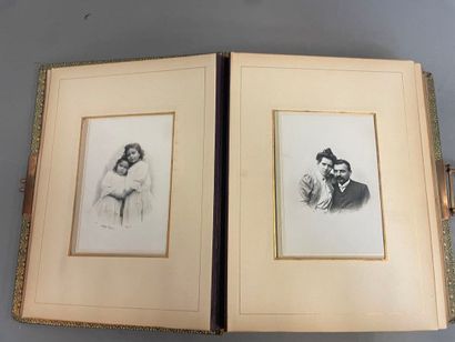 Un album de photos anciennes