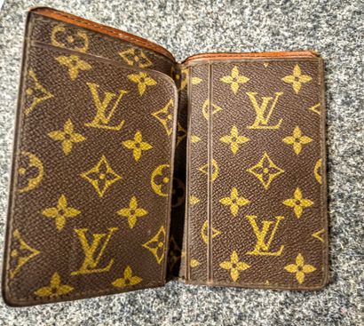 Louis VUITTON
Toile monogrammée
Ensemble...