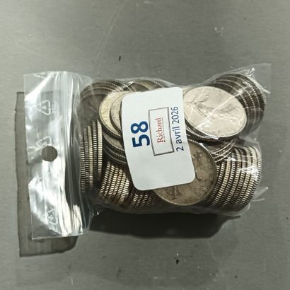 Lot de pièces de 1 francs en argent,

Pds...
