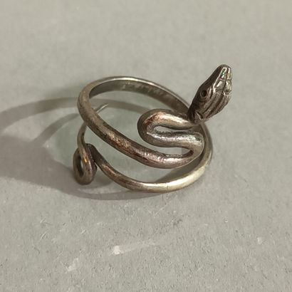 Bague en argent à motif serpent,

Pds : 3...