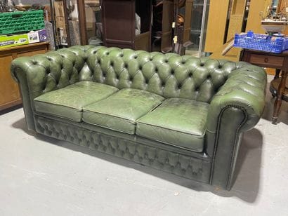 Canapé Chesterfield en moleskine de couleur...