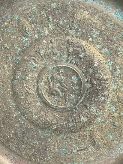 d'après François BRIOT
Plat de Mars 
En cuivre...