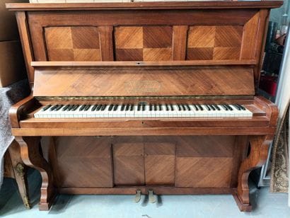 PIANOLA - AERIOL, piano droit mécanique 
132...