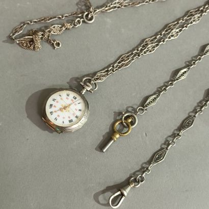 Deux montres dont une de poche et l'autre...