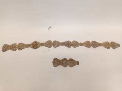 Ceinture de mariage en métal doré ajouré,
L...