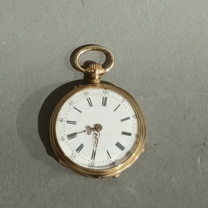 Montre de col deux coques en or jaune 18K...